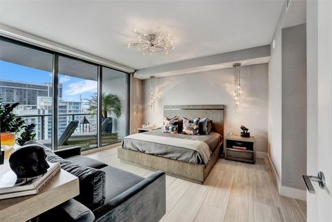 Condominium in Fort Lauderdale FL 100 Las Olas Blvd Blvd 45.jpg