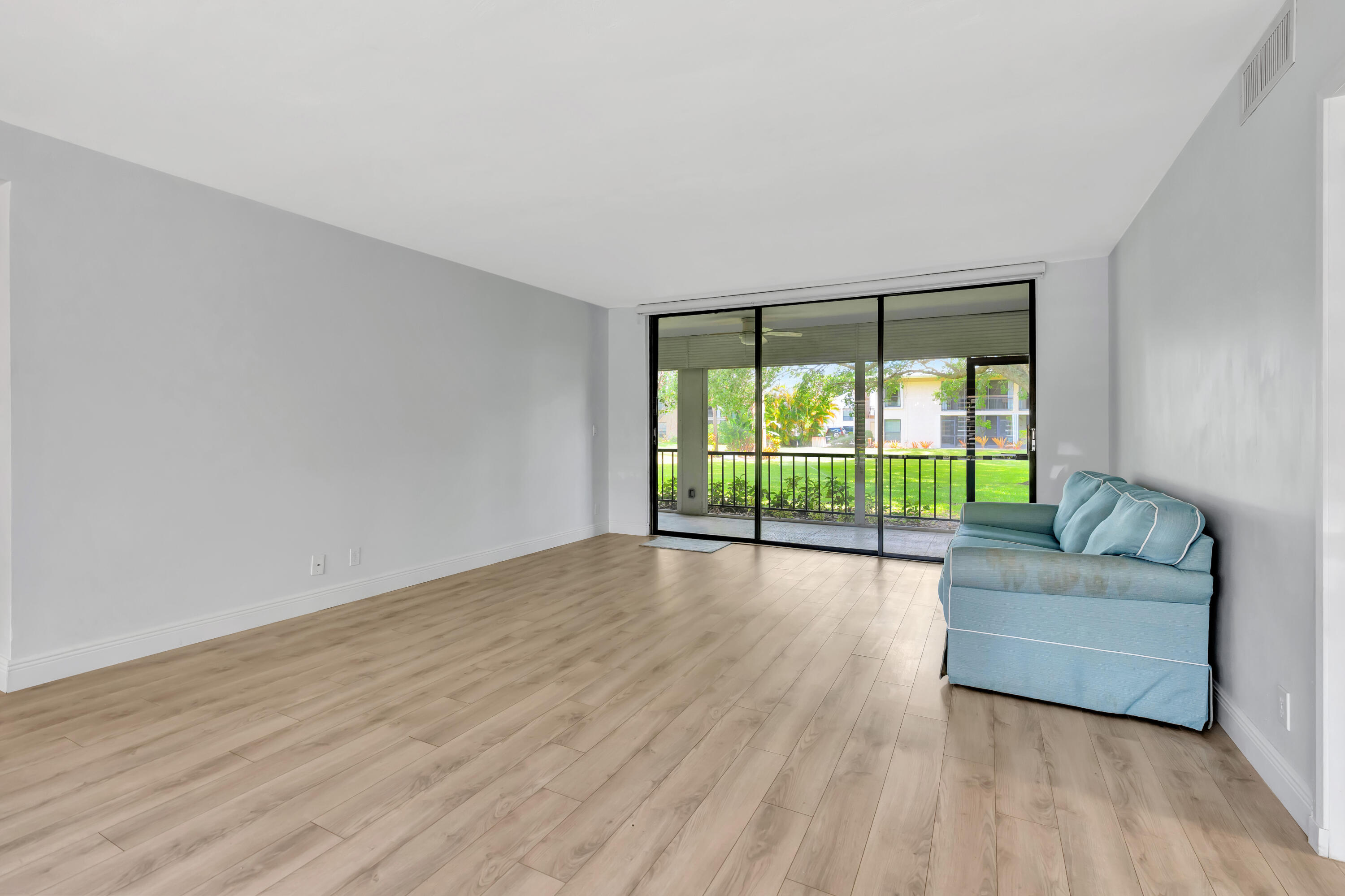 TURTLE CREEK APARTMENT BUILDINGS CONDO - Residential
