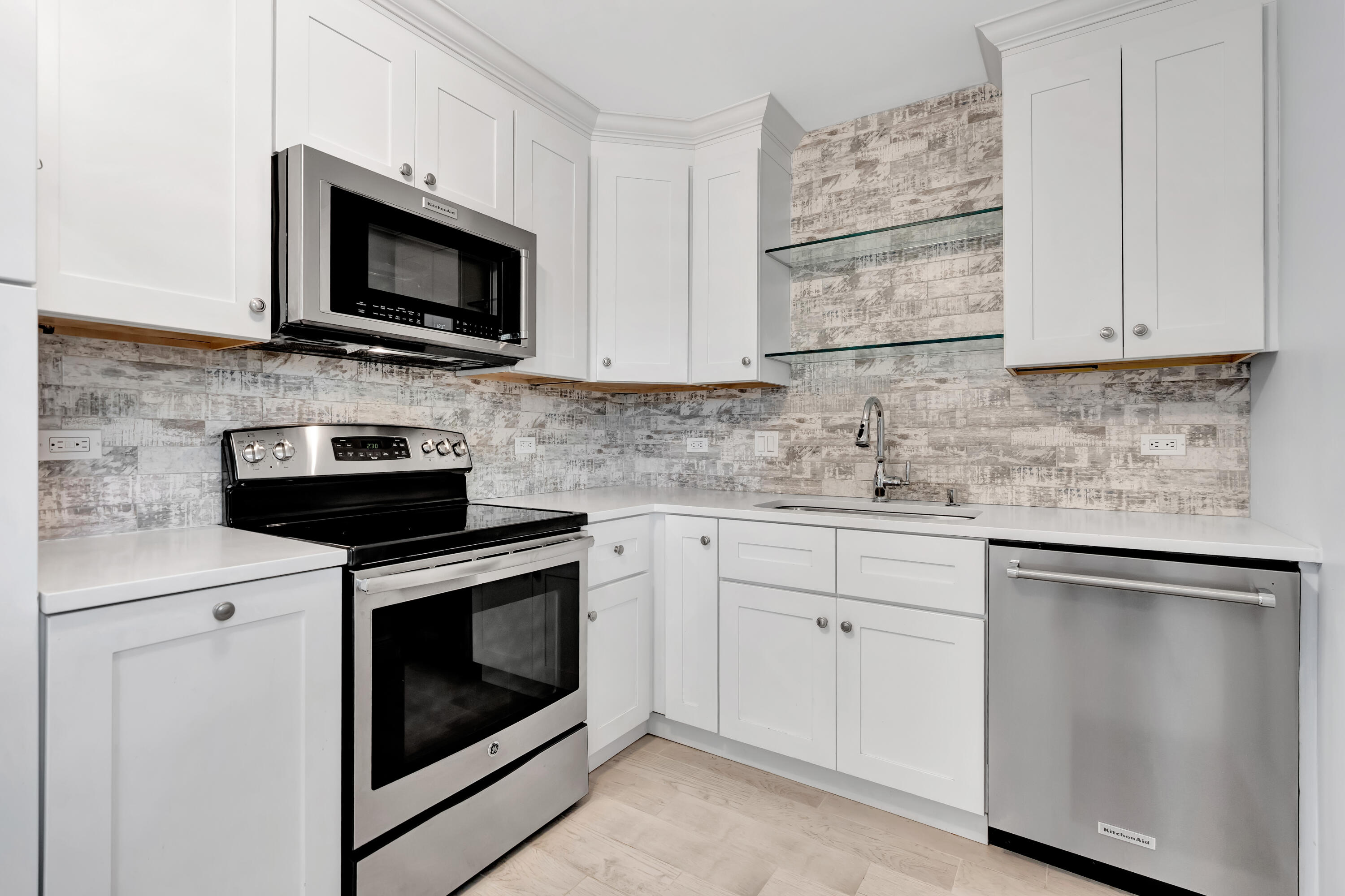 TURTLE CREEK APARTMENT BUILDINGS CONDO - Residential