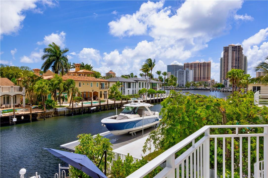 Lauderdale Shores Corr - Residential