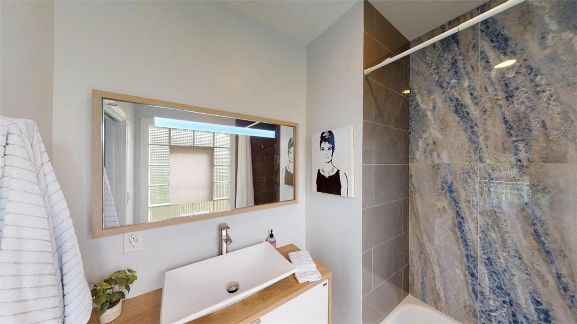 Lauderdale Shores Corr - Residential