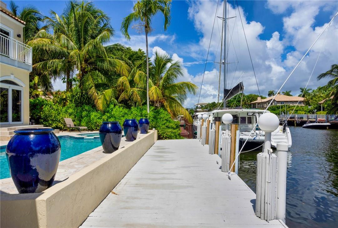 Lauderdale Shores Corr - Residential