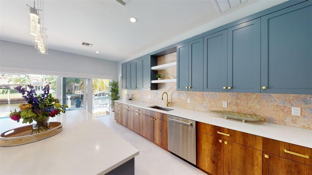 Lauderdale Shores Corr - Residential