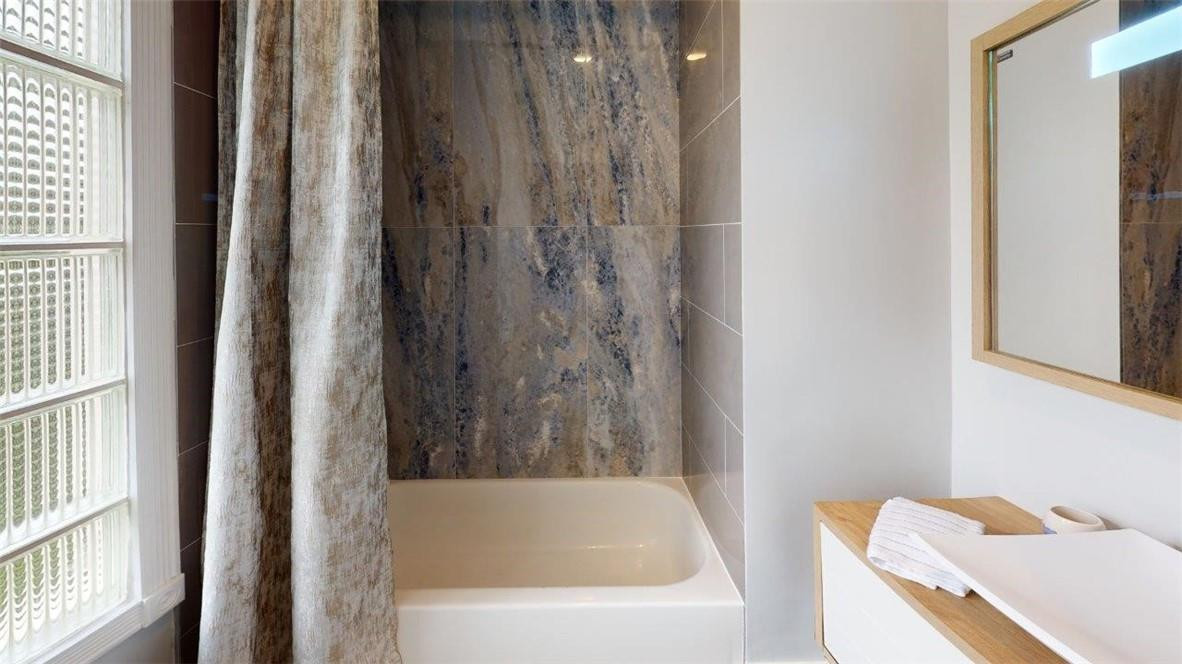 Lauderdale Shores Corr - Residential