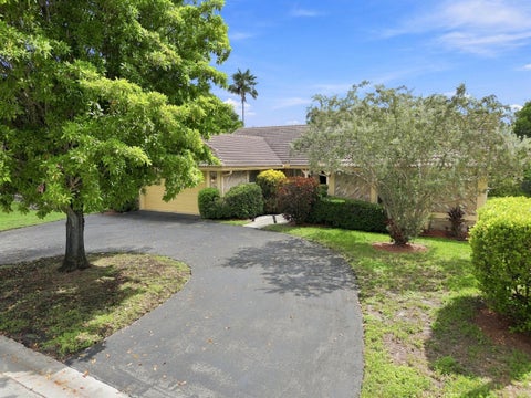 Tiny photo for 2111 NW 86TH Way, Coral Springs, FL 33071 (MLS # B26072148)