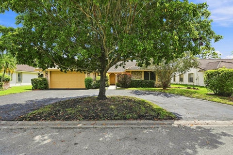Tiny photo for 2111 NW 86TH Way, Coral Springs, FL 33071 (MLS # B26072148)