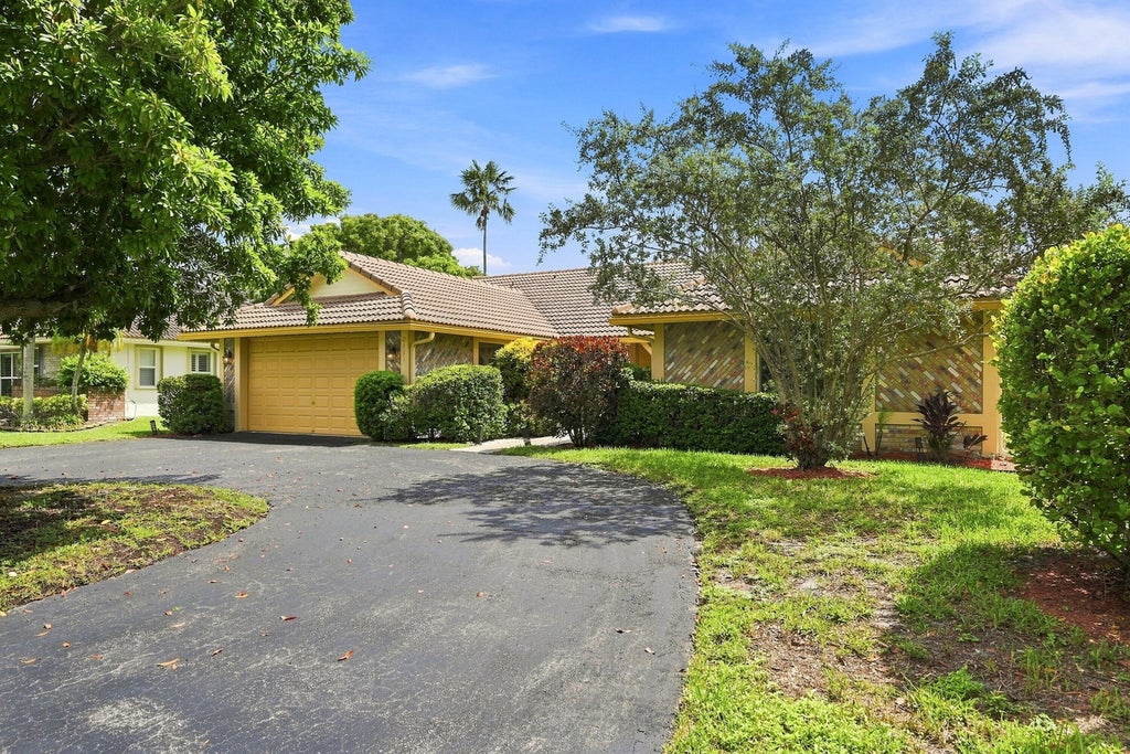 Photo of 2111 NW 86TH Way, Coral Springs, FL 33071 (MLS # B26072148)