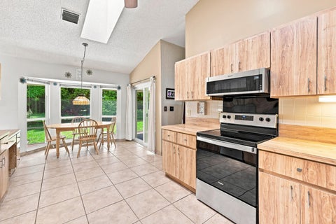Tiny photo for 2111 NW 86TH Way, Coral Springs, FL 33071 (MLS # B26072148)