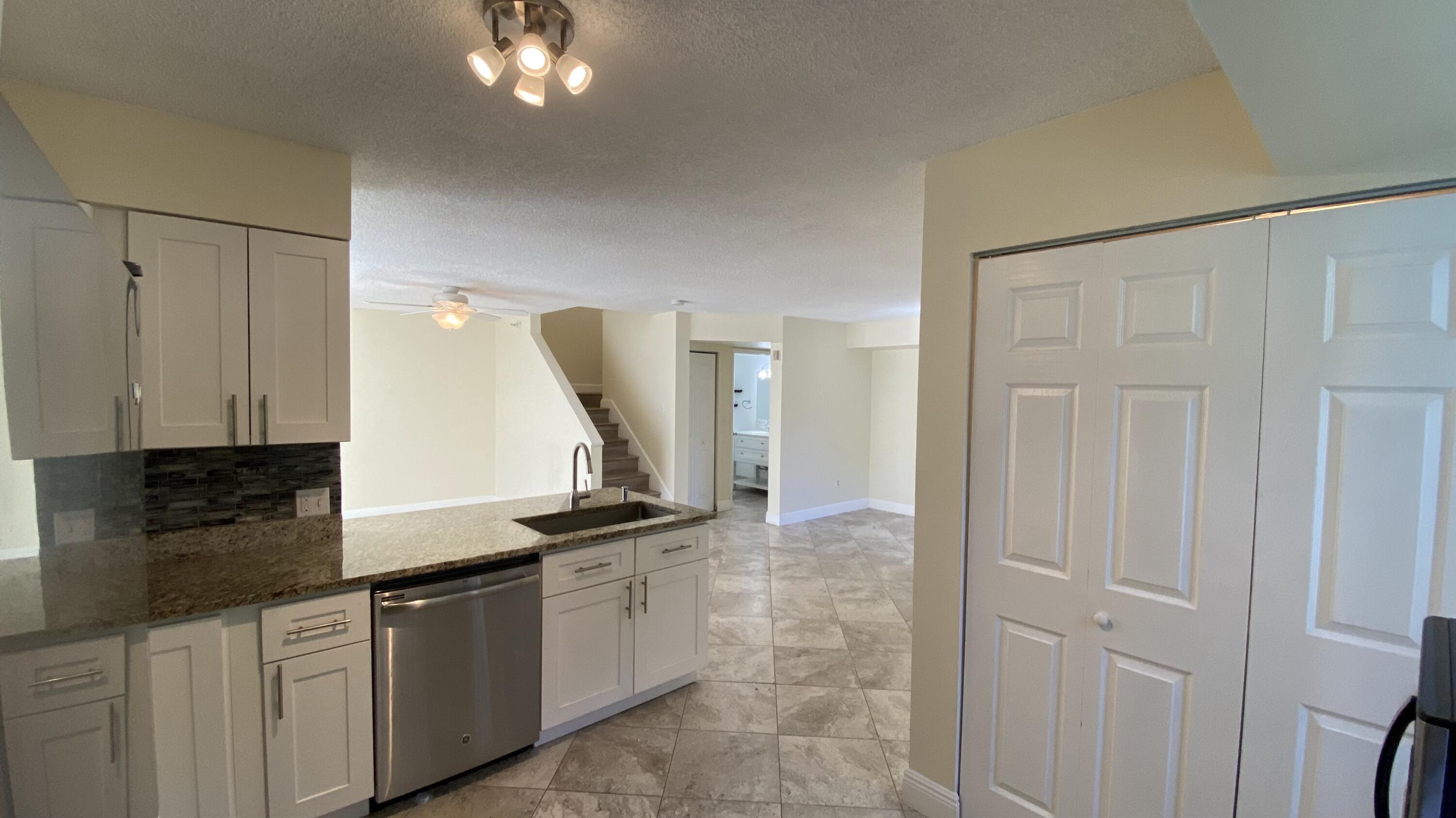 YACHT CLUB ON THE INTRACOASTAL CONDO - Residential
