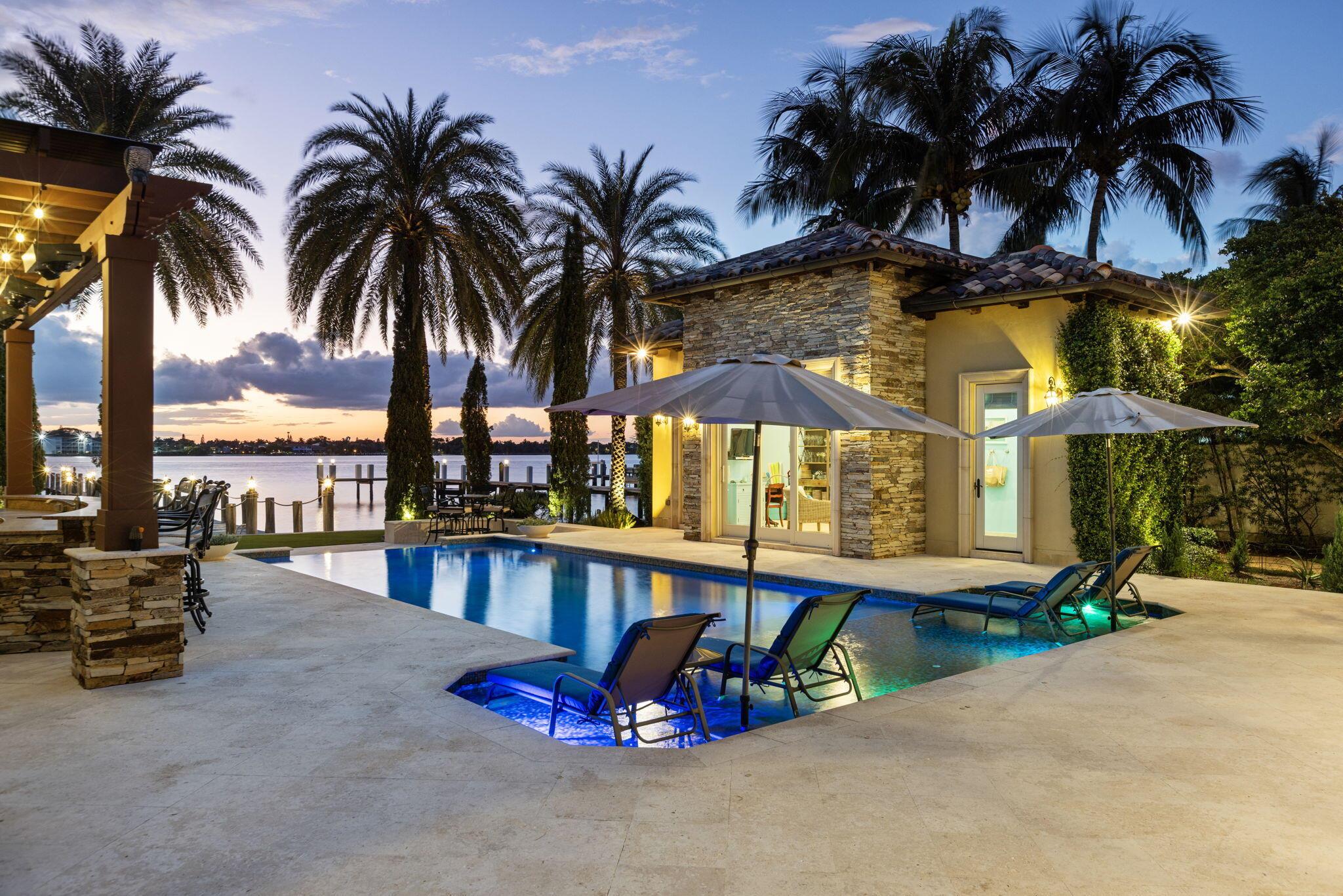 LAKE SHORES LANTANA - Residential