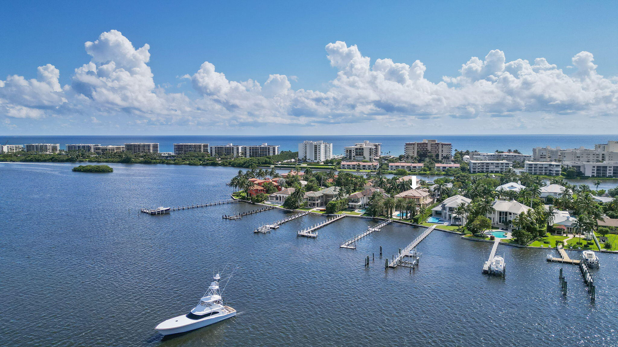 LAKE SHORES LANTANA - Residential