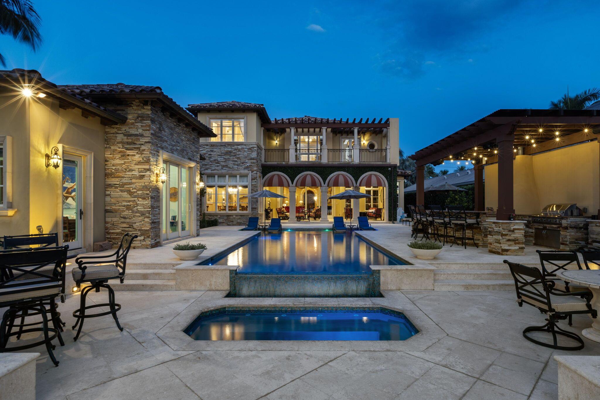 LAKE SHORES LANTANA - Residential