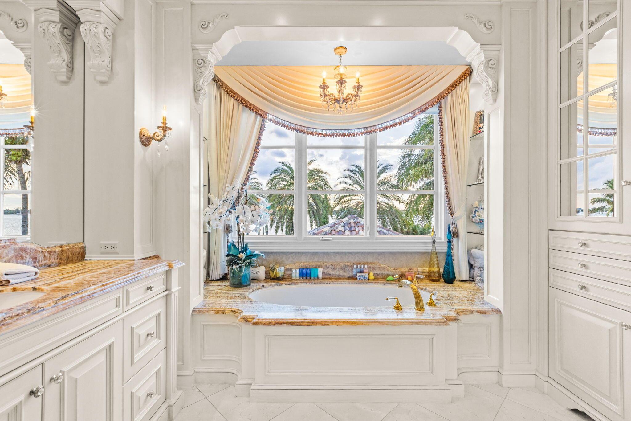 LAKE SHORES LANTANA - Residential