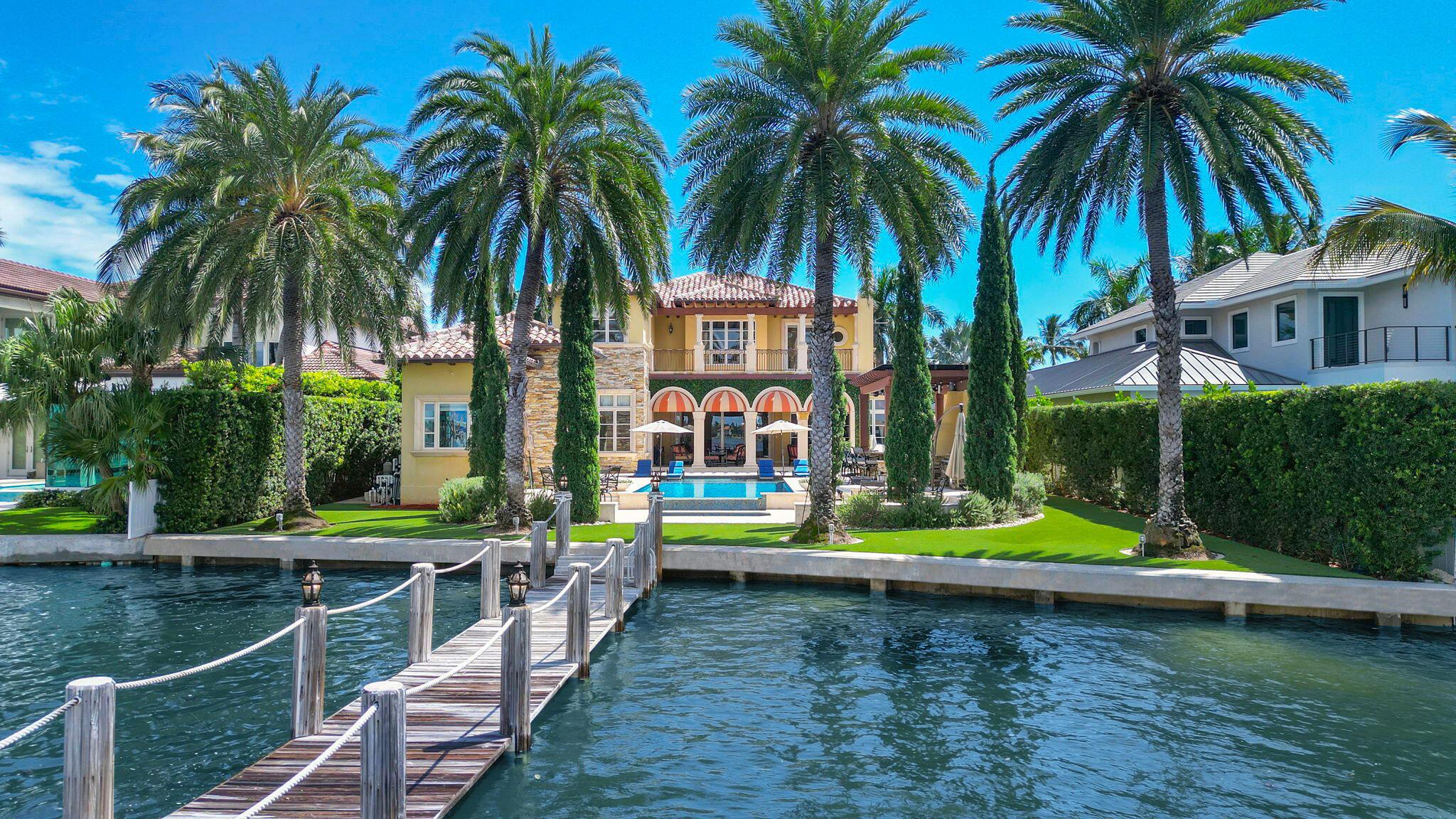 LAKE SHORES LANTANA - Residential