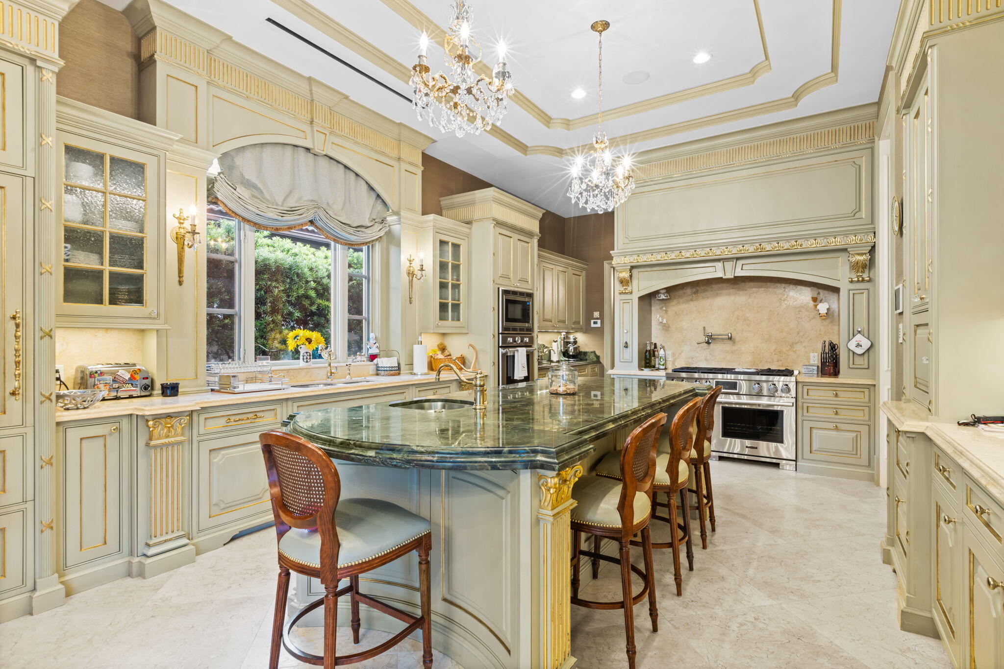 LAKE SHORES LANTANA - Residential