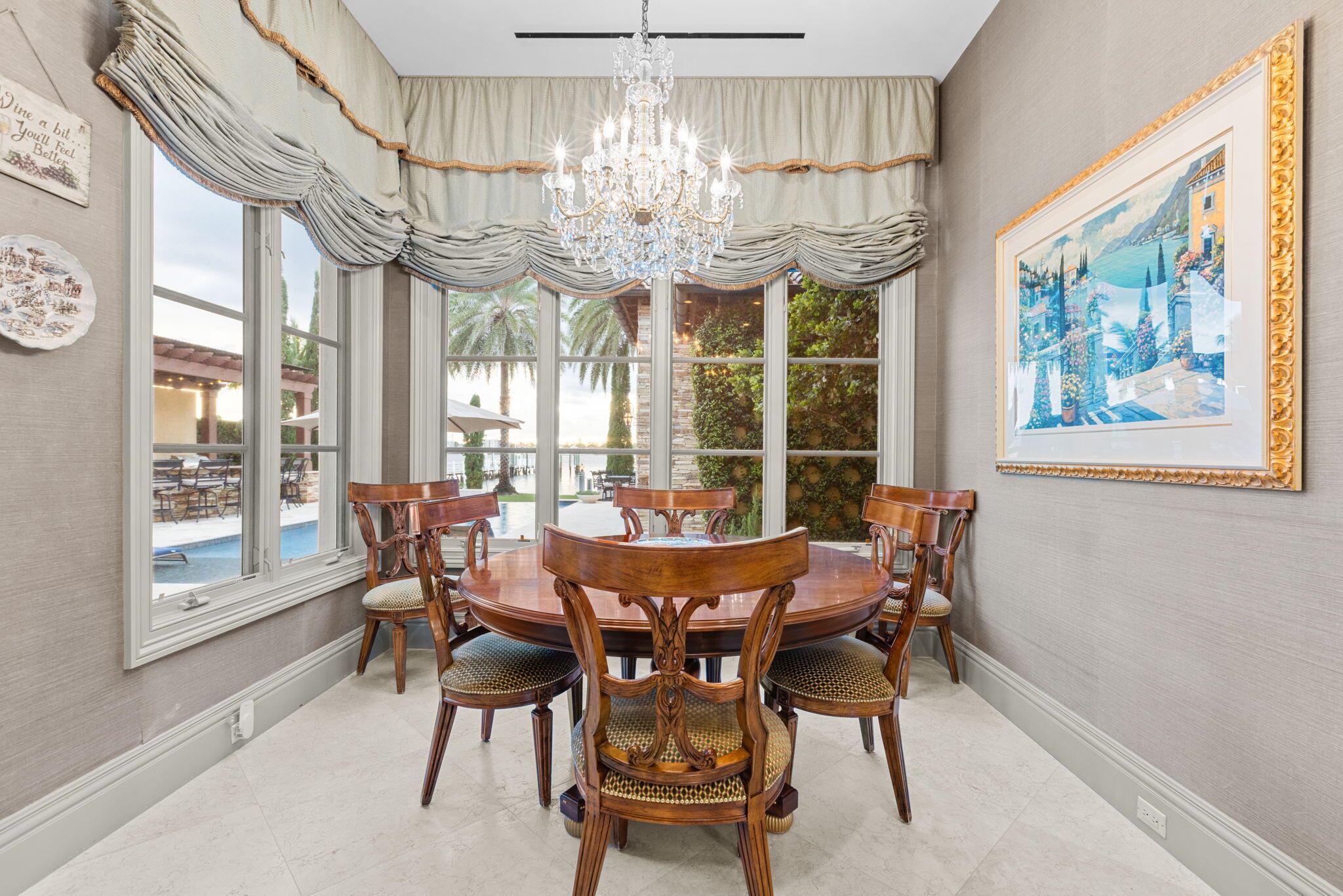 LAKE SHORES LANTANA - Residential