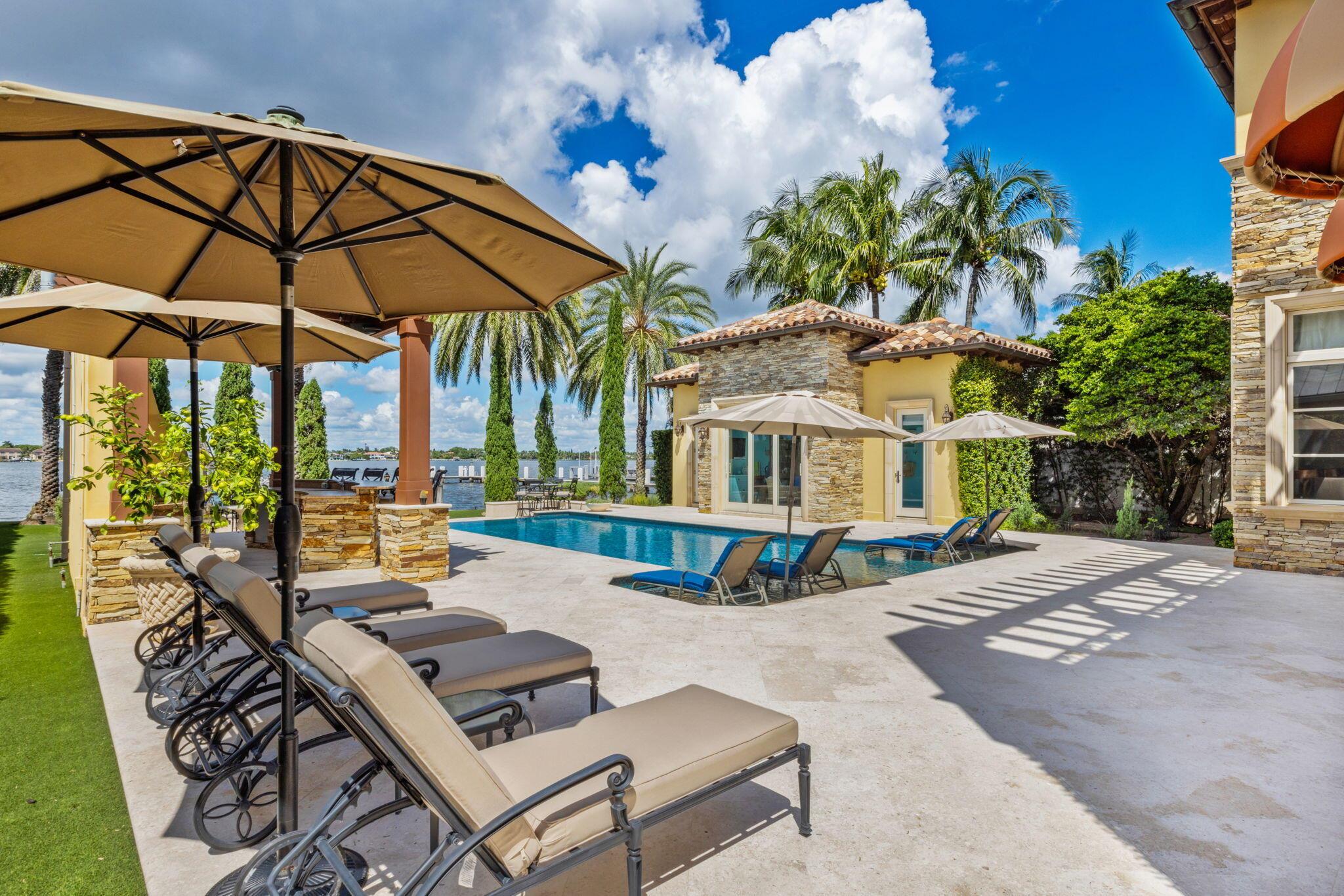 LAKE SHORES LANTANA - Residential