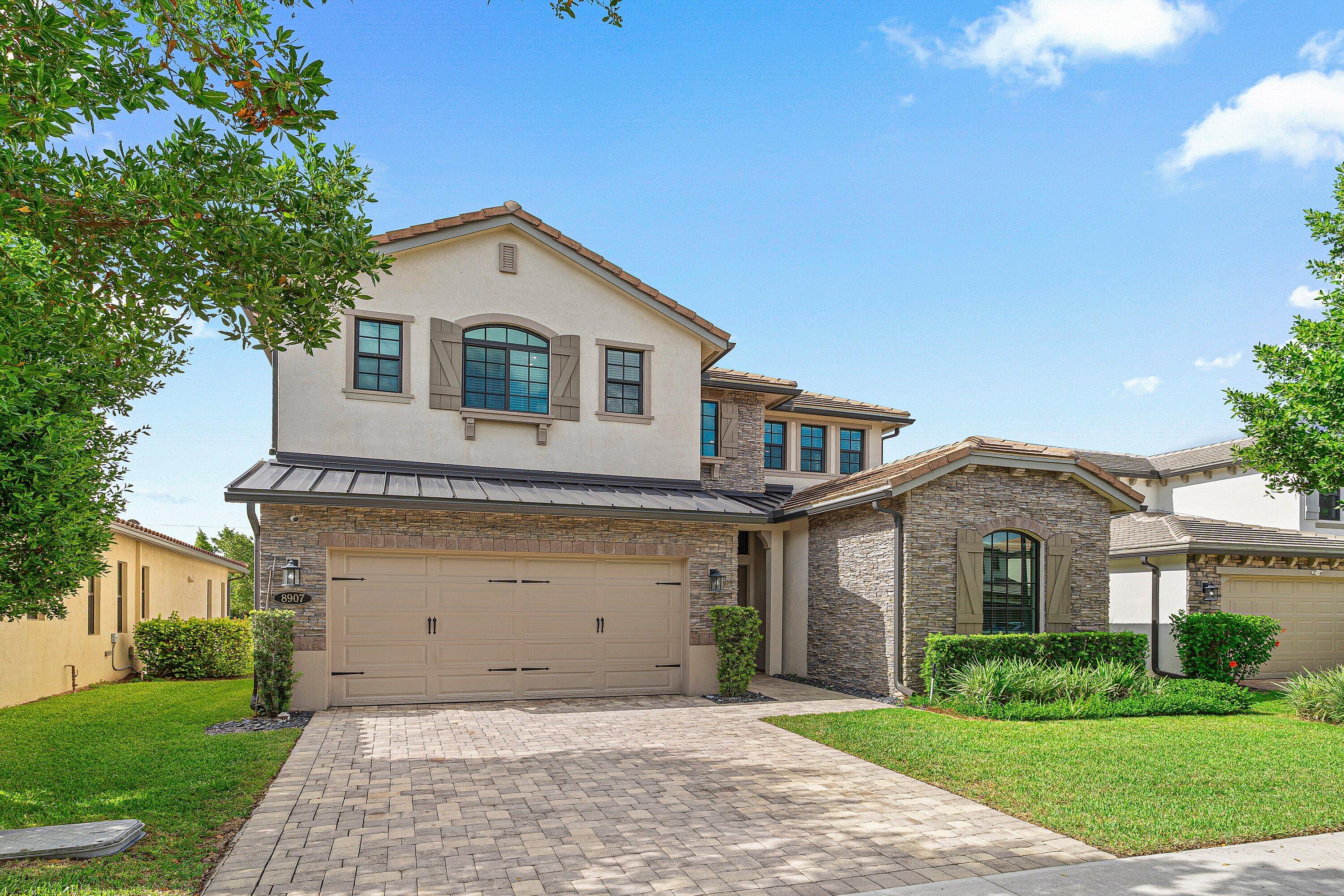 8907 Grand Prix Lane