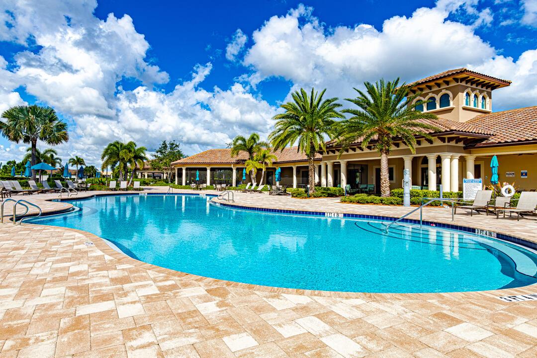 VERANDA GARDENS - Residential