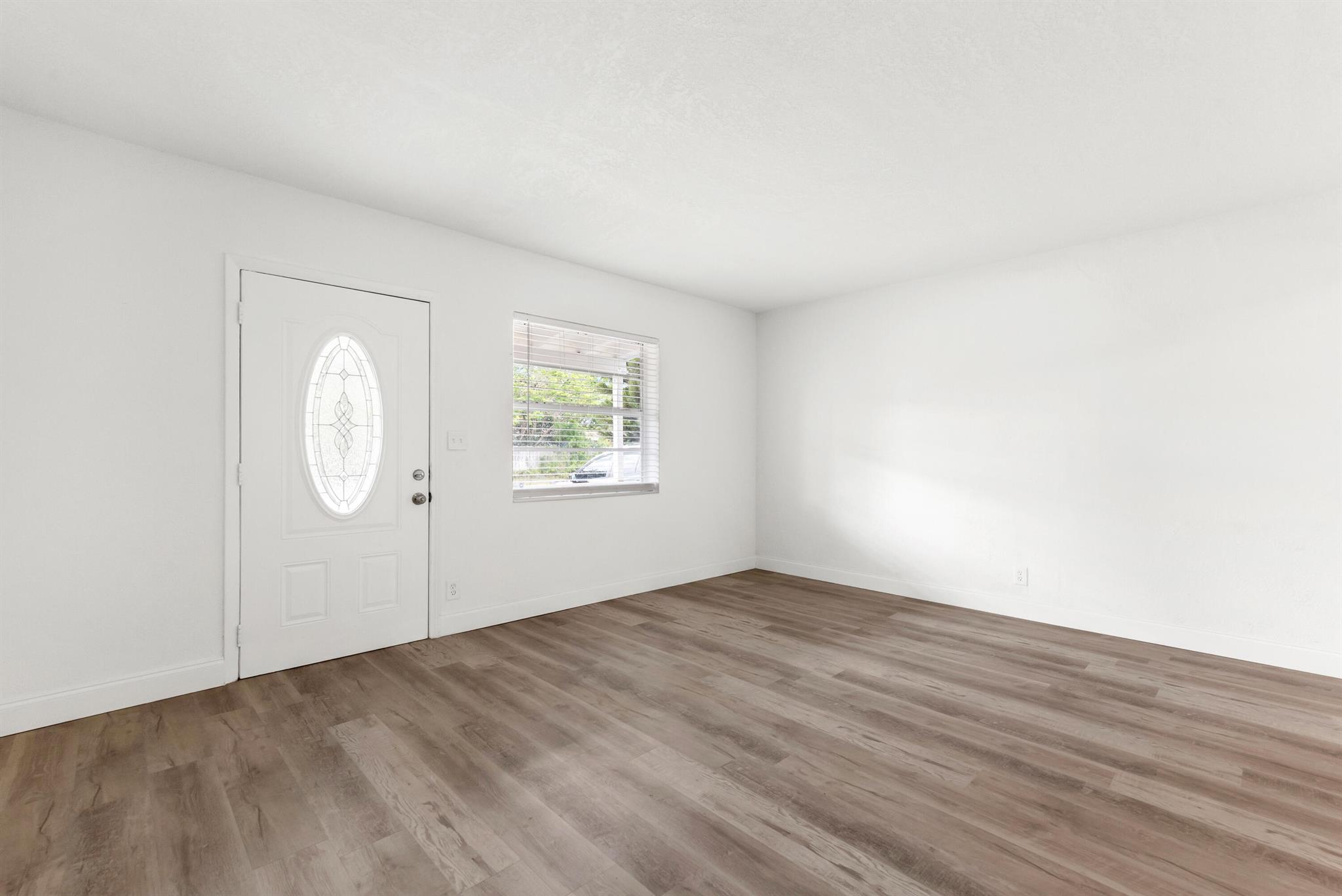 LAUDERDALE MANORS AMD PLA - Residential Lease