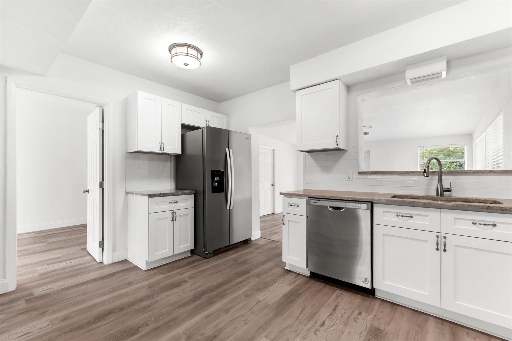 LAUDERDALE MANORS AMD PLA - Residential Lease