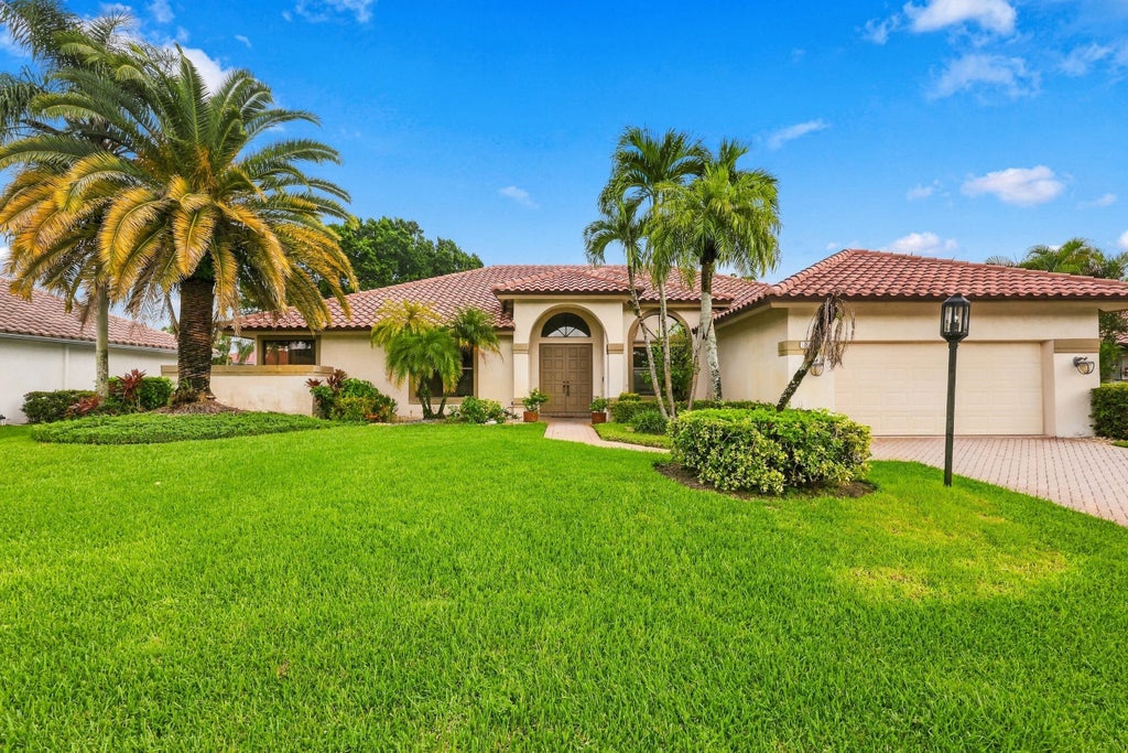 Photo of 10695 STONEBRIDGE Boulevard, Boca Raton, FL 33498 (MLS # B26077395)