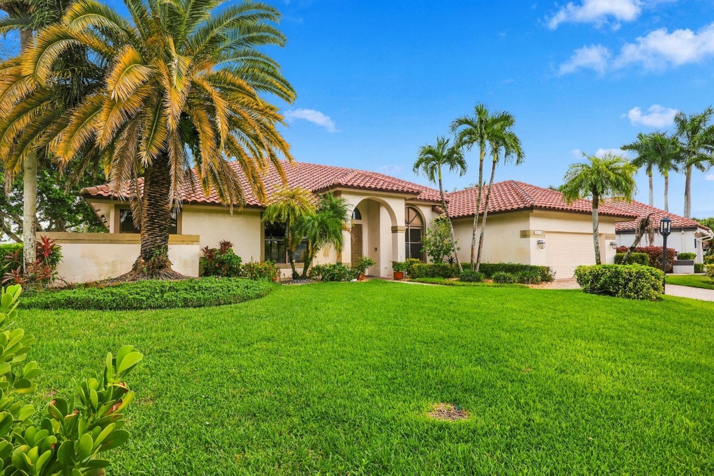 Photo of 10695 STONEBRIDGE Boulevard, Boca Raton, FL 33498 (MLS # B26077395)