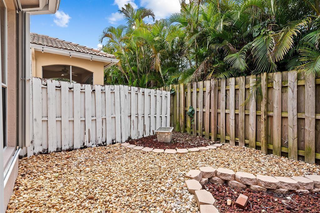 VINEYARDS - Residential