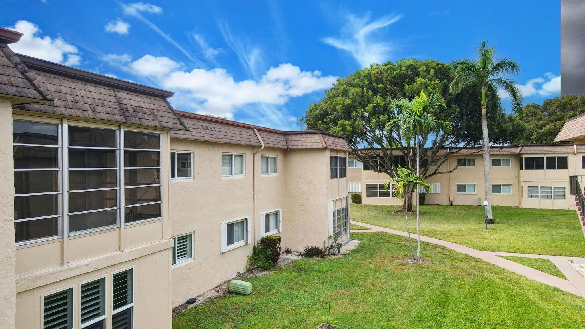 LAKESIDE VILLAGE CONDO 6 - Residential