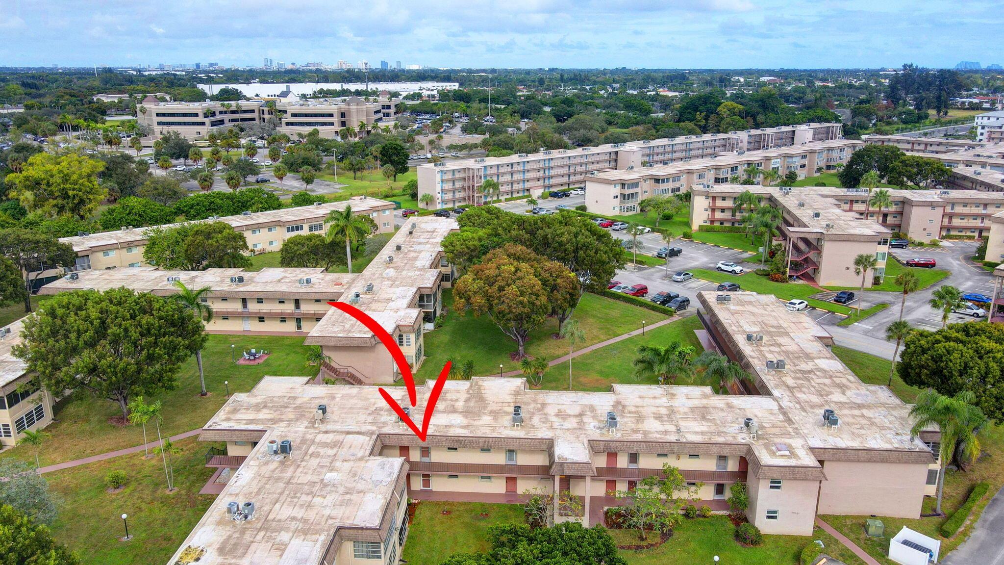 LAKESIDE VILLAGE CONDO 6 - Residential