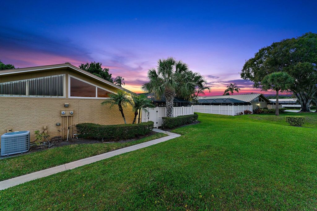 Photo of 5870 Golden Eagle Circle, Palm Beach Gardens, FL 33418 (MLS # R10981432)