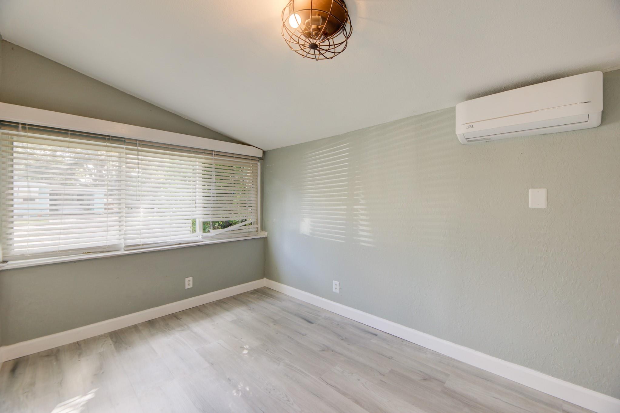 WHITE ACRES - Residential Lease