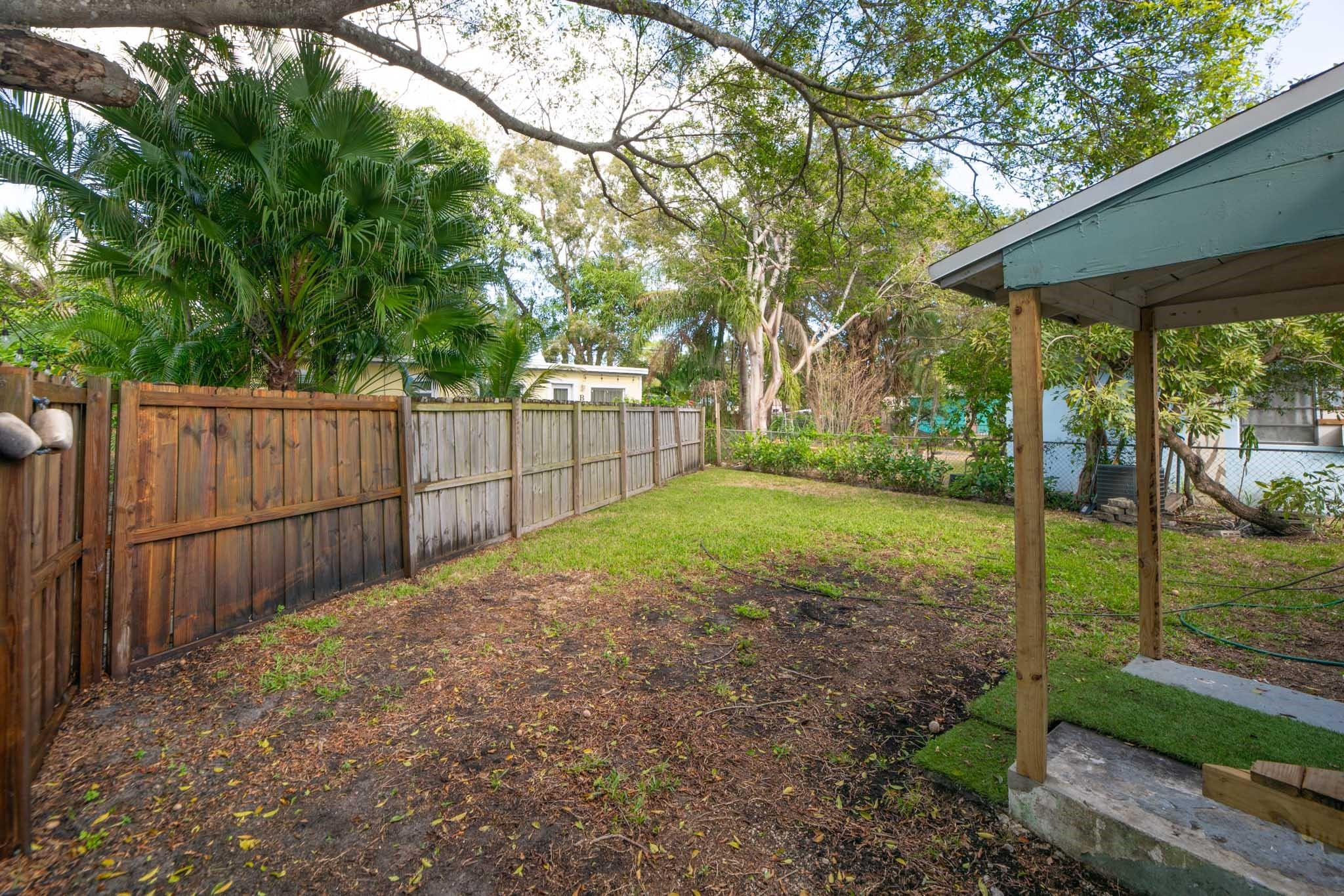 WHITE ACRES - Residential Lease