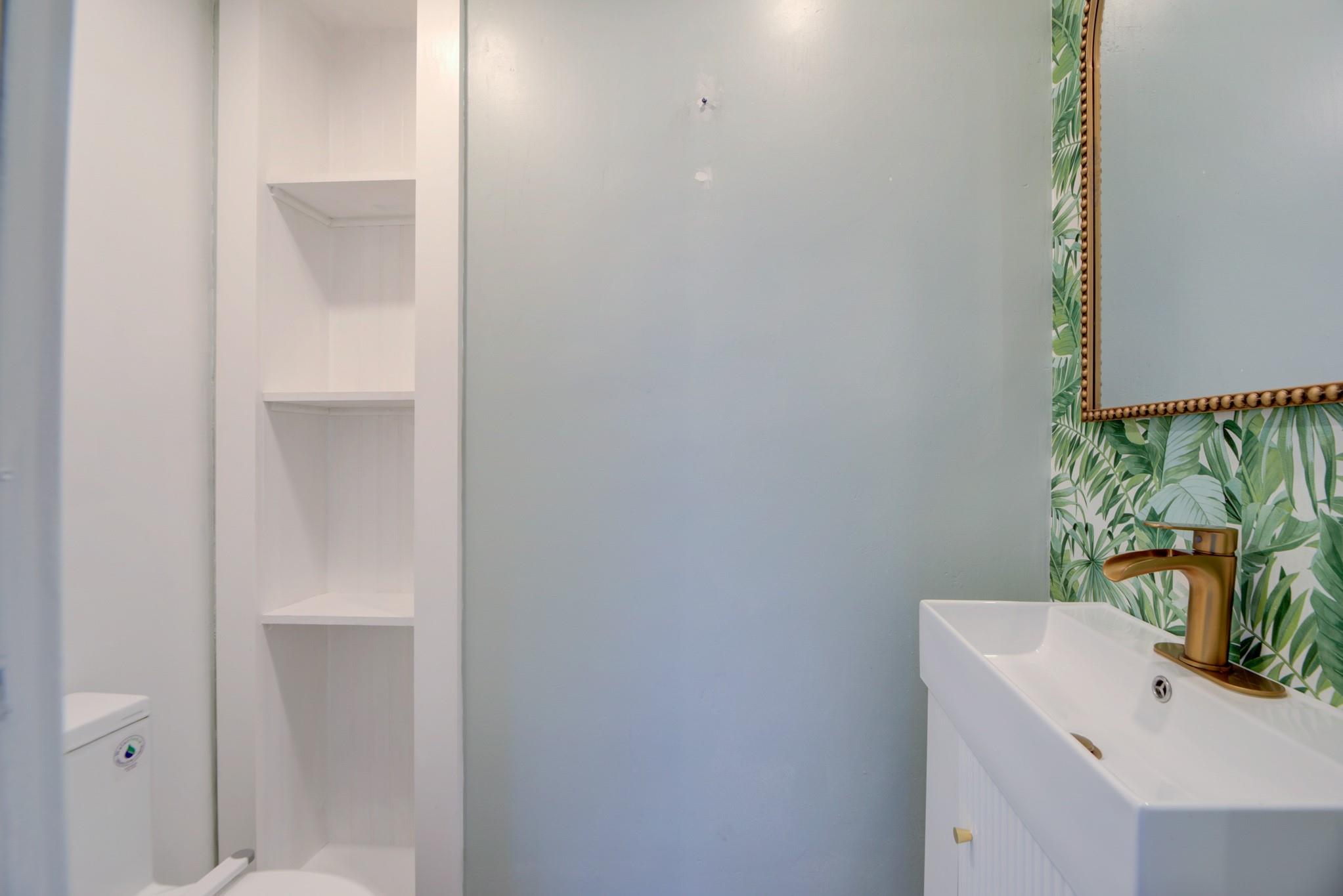 WHITE ACRES - Residential Lease