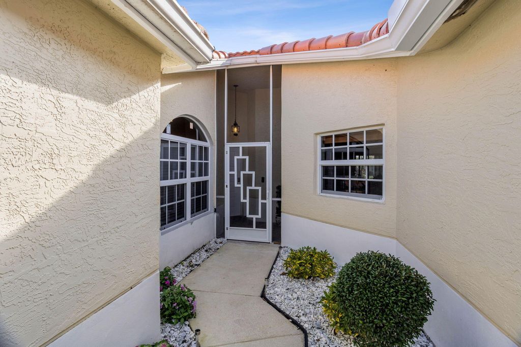 Photo of 6184 Floral Lakes Drive, Delray Beach, FL 33484 (MLS # R10948843)