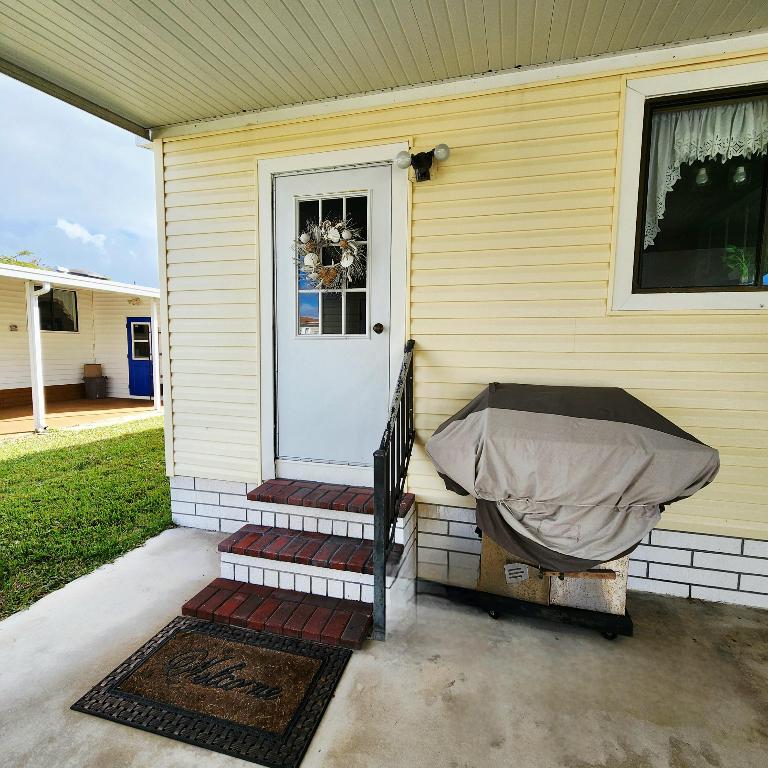 Tropical Isles - Residential