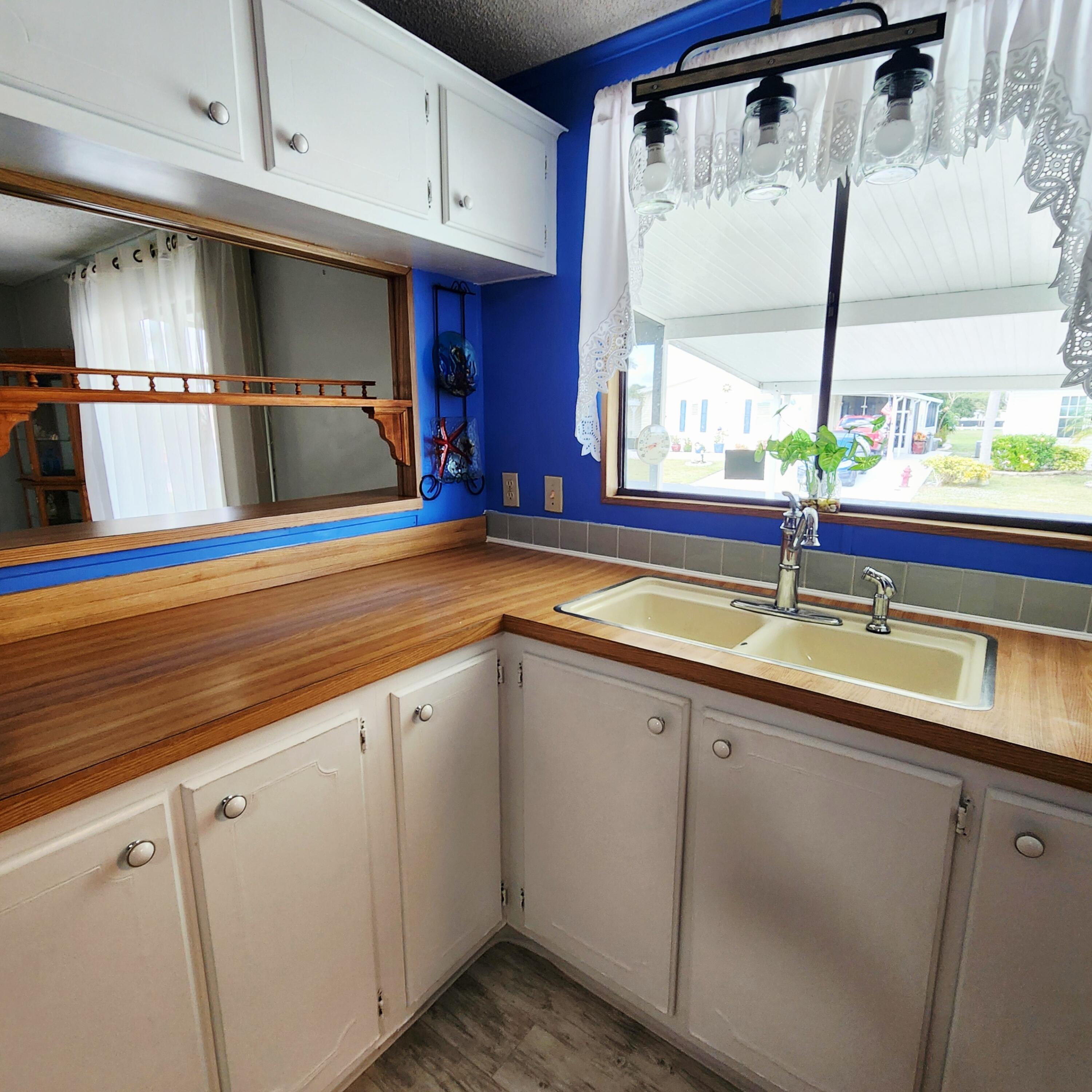 Tropical Isles - Residential