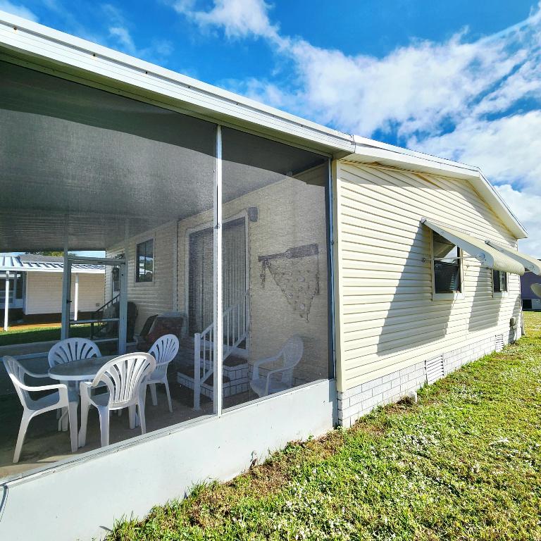 Tropical Isles - Residential