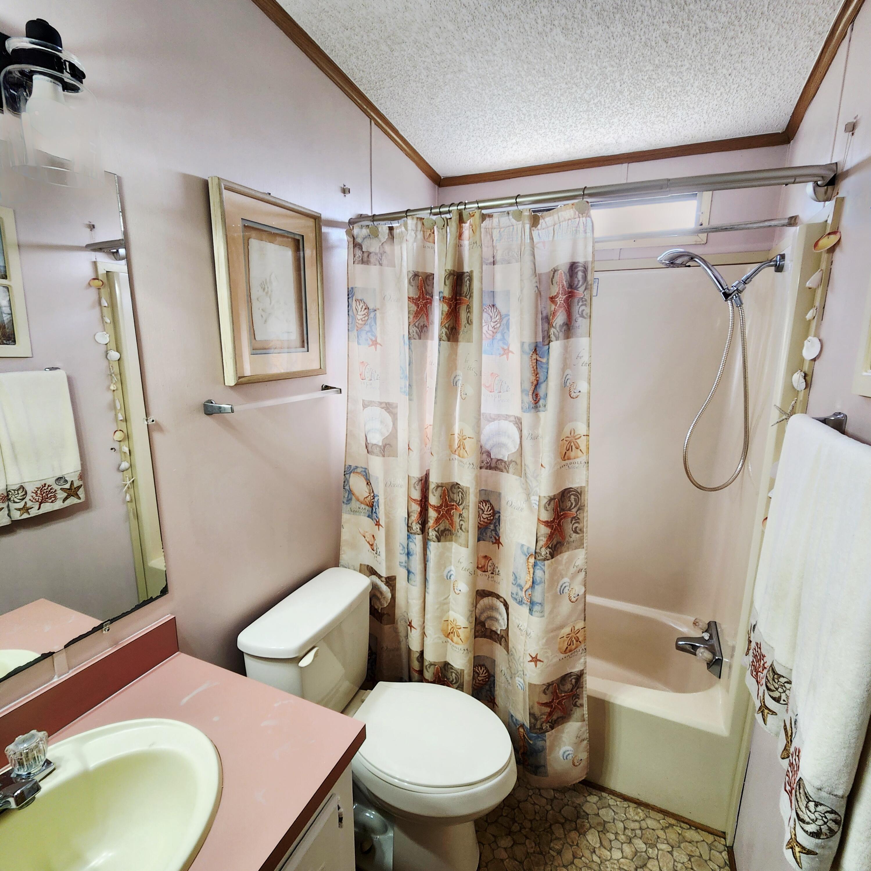 Tropical Isles - Residential