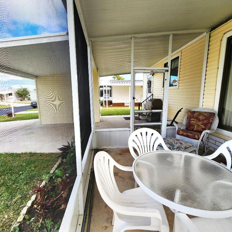 Tropical Isles - Residential