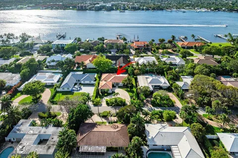 961 S Atlantic Drive, Lantana, FL MLS: R11066826