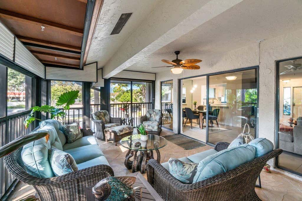 Photo of 50 PELICAN POINTE Drive #2050, Delray Beach, FL 33483 (MLS # B26062258)