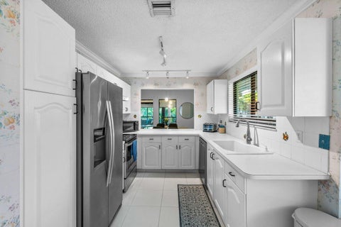 Tiny photo for 50 PELICAN POINTE Drive #2050, Delray Beach, FL 33483 (MLS # B26062258)
