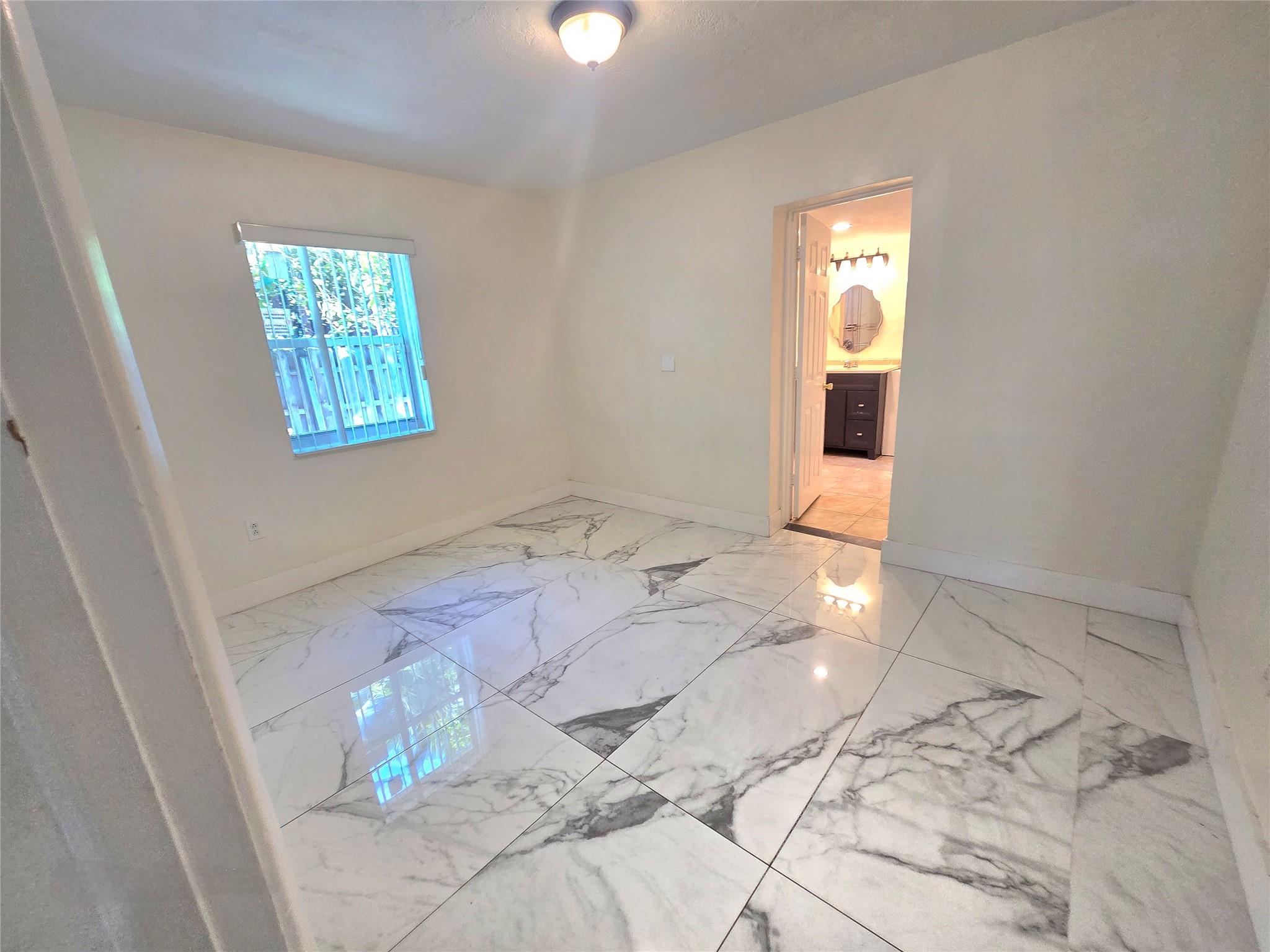 Hollywood Terrace 3-12 B - Residential Lease