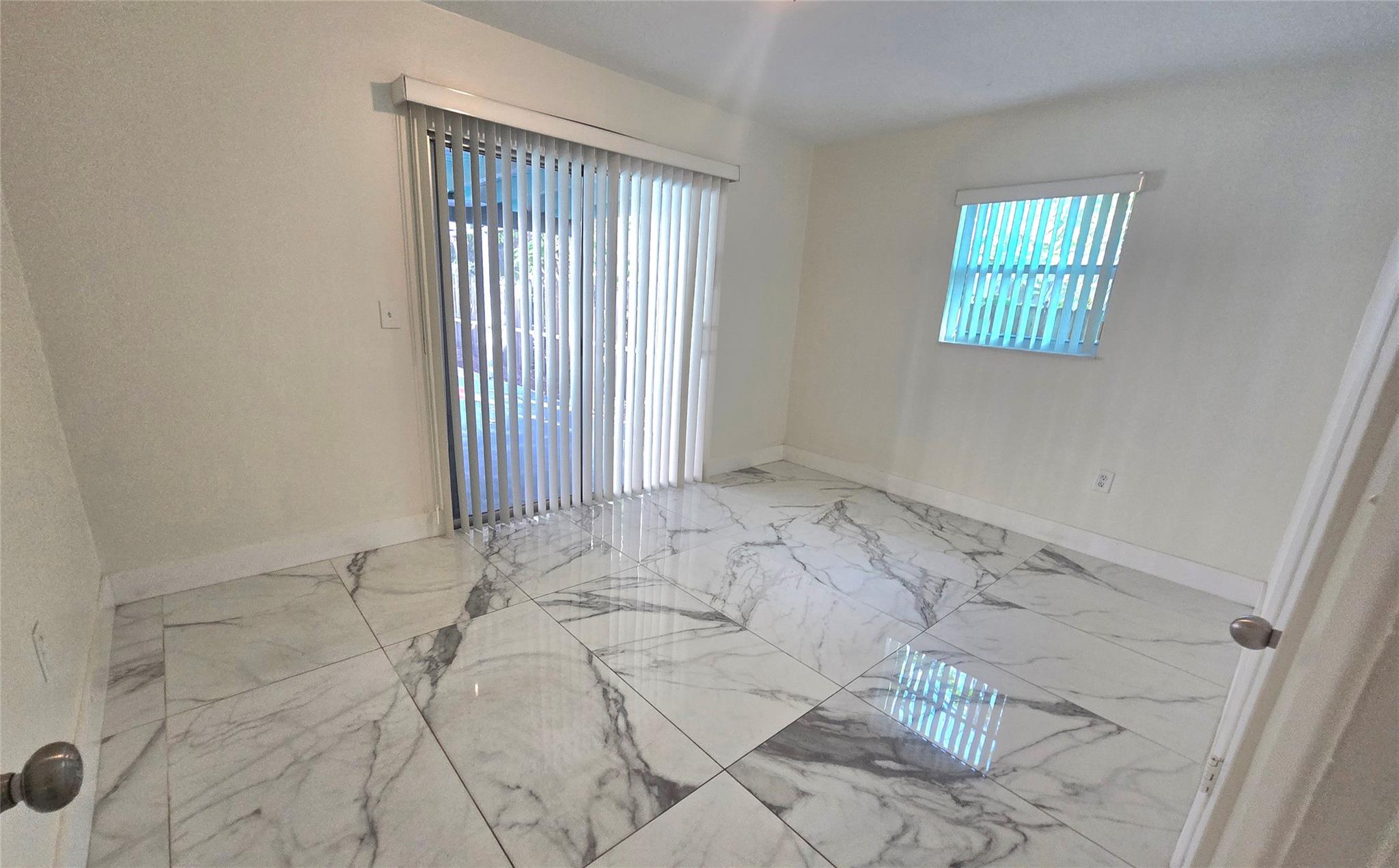 Hollywood Terrace 3-12 B - Residential Lease