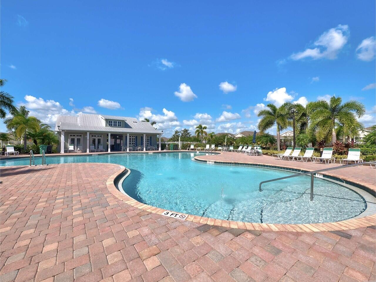 TRADITION PLAT NO 4 - Residential Lease