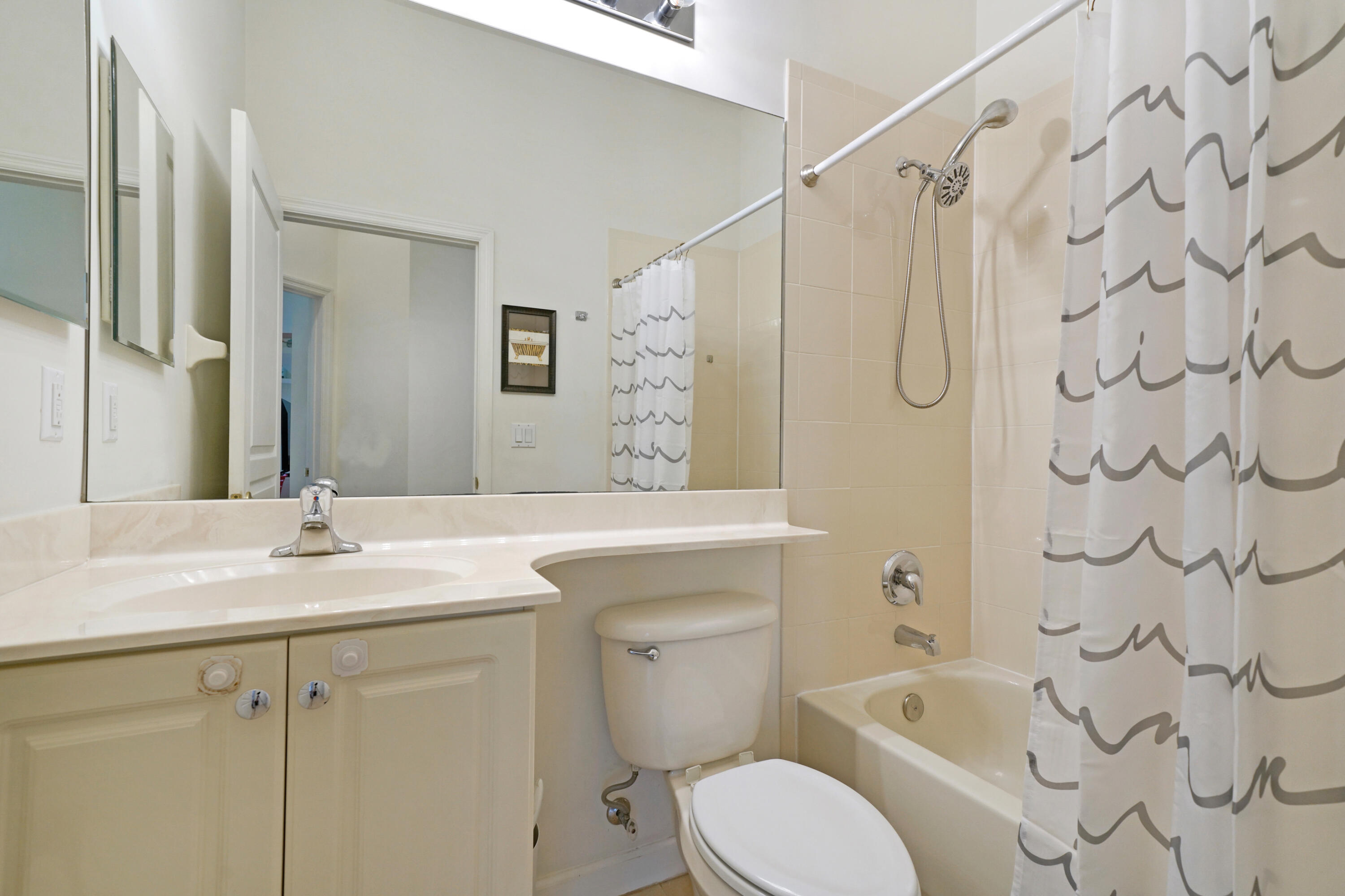 TRADITION PLAT NO 4 - Residential Lease