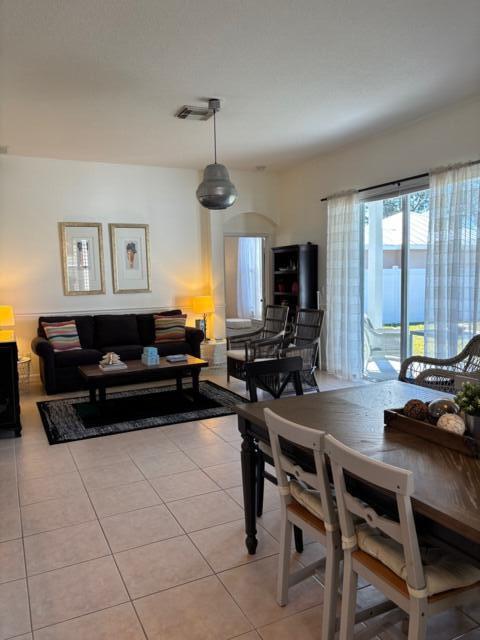 TRADITION PLAT NO 4 - Residential Lease