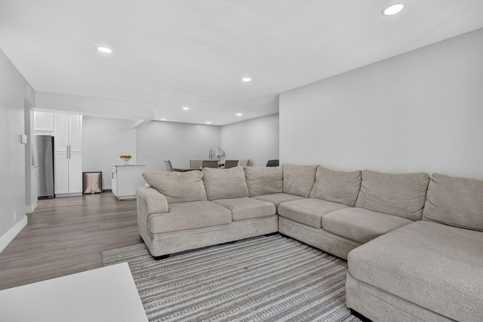 Properties 820 Sky Pine Way H2