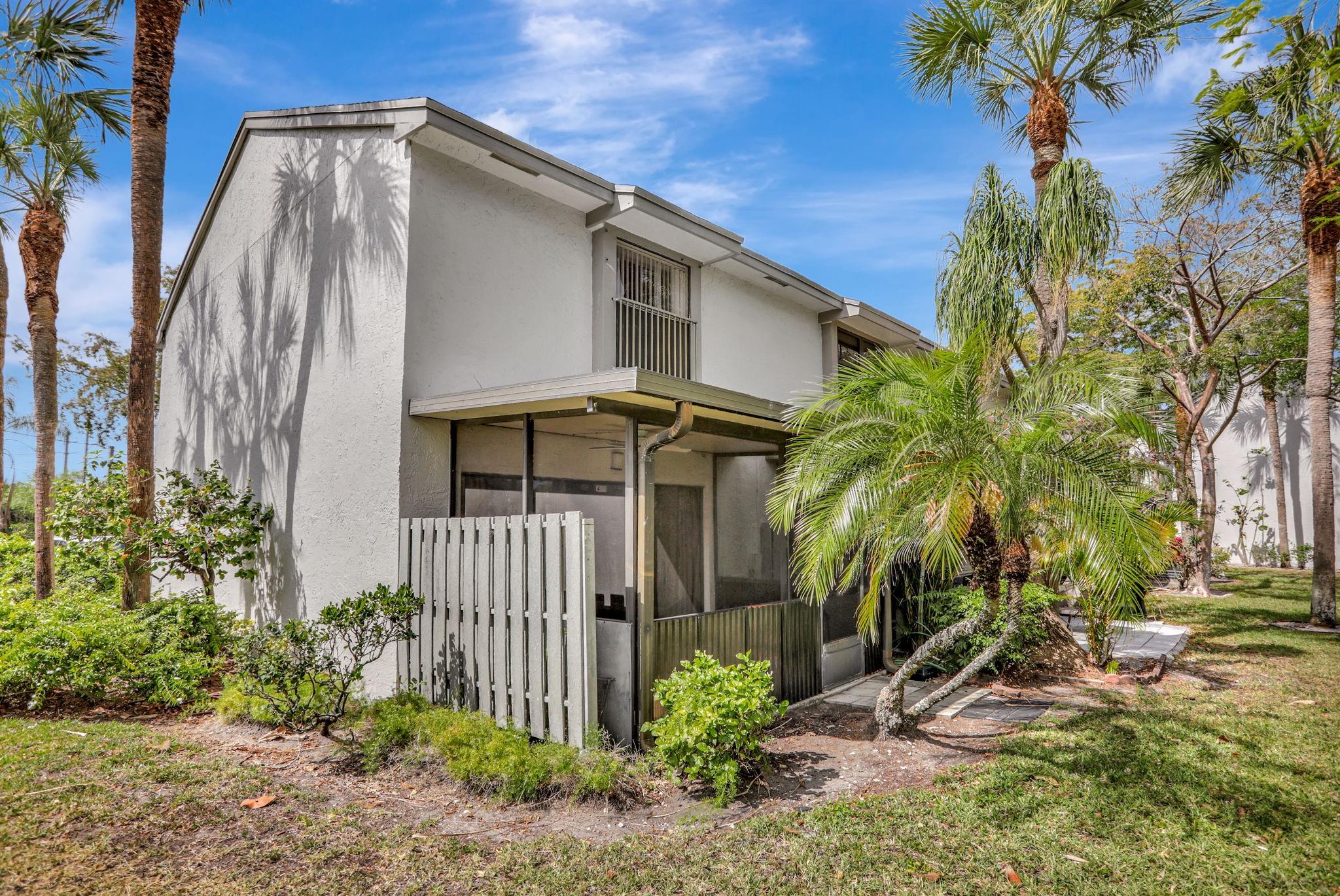 3395 Carambola Cir 3395